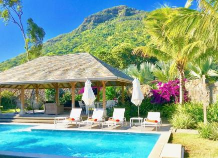 Villa for 1 180 000 euro in Tamarin, Mauritius