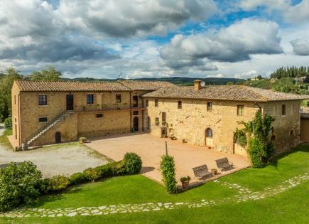 Industrial for 4 900 000 euro in San Gimignano, Italy