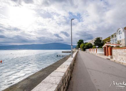 Flat for 115 000 euro in Herceg-Novi, Montenegro