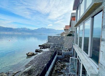 Villa für 850 000 euro in Tivat, Montenegro