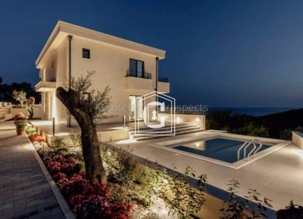 Villa für 1 050 000 euro in Rezevici, Montenegro