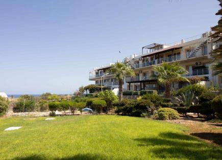 Penthouse for 205 000 euro in Akanthou, Cyprus