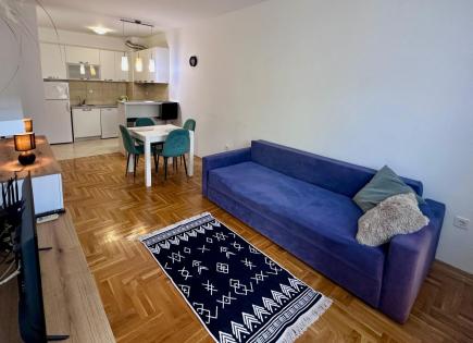 Piso para 132 000 euro en Budva, Montenegro
