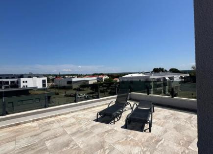 Flat for 429 000 euro in Novigrad, Croatia