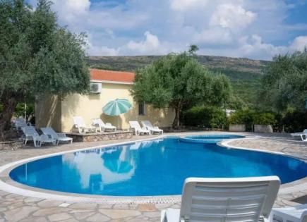 Haus für 490 000 euro in Kotor, Montenegro