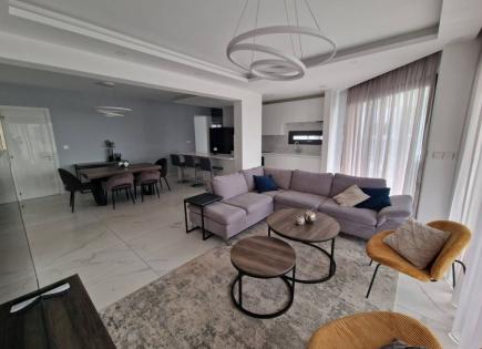 Flat for 2 800 euro per month in Larnaca, Cyprus