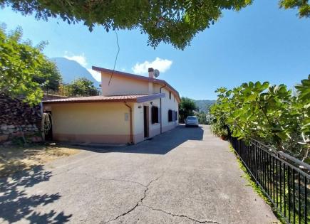 Maison pour 27 000 Euro à Scalea, Italie