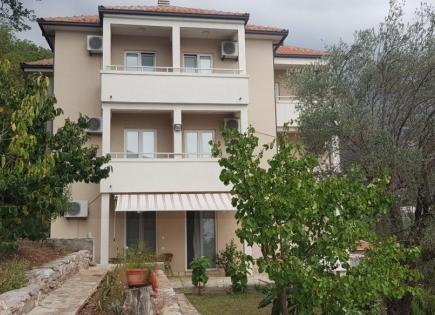 Maison pour 1 160 000 Euro à Budva, Monténégro