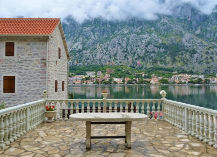 Casa para 850 000 euro en Kotor, Montenegro