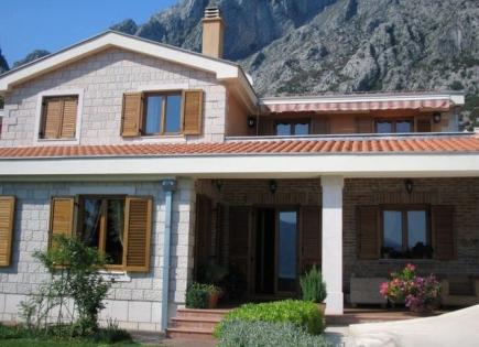 Casa para 1 100 000 euro en Kotor, Montenegro