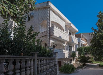 Haus für 2 000 000 euro in Budva, Montenegro