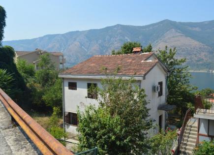 Casa para 540 000 euro en Kotor, Montenegro