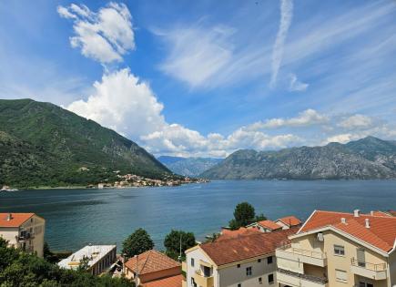 Wohnung für 750 000 euro in Kotor, Montenegro