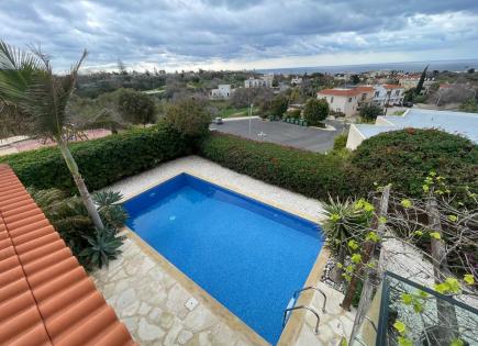 House for 850 000 euro in Chlorakas, Cyprus