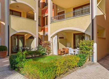 Apartamento para 350 000 euro por Lago de Garda, Italia