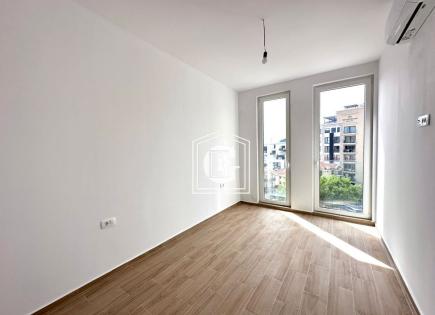 Apartment for 250 000 euro in Becici, Montenegro