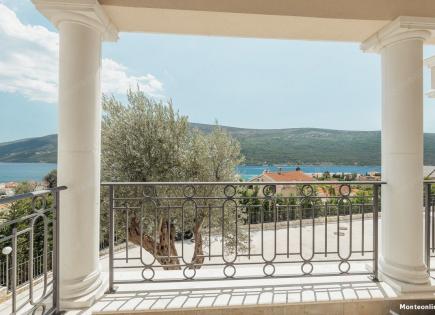 Flat for 380 000 euro in Herceg-Novi, Montenegro