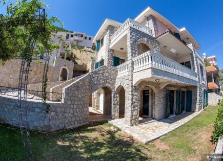 Villa for 810 000 euro in Kotor, Montenegro