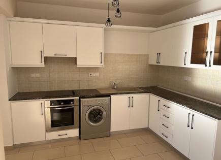 Flat for 195 000 euro in Paphos, Cyprus