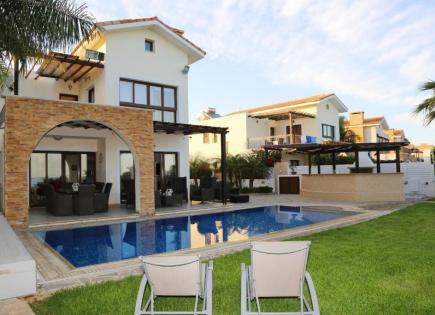 House for 1 950 000 euro in Agia Napa, Cyprus