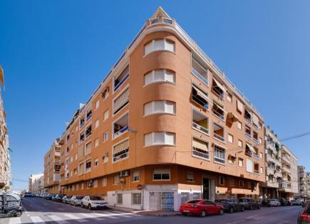 Piso para 147 409 euro en Torrevieja, España