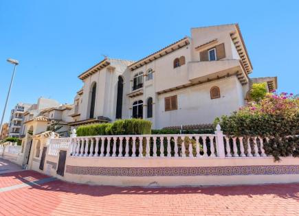 Piso para 137 865 euro en Torrevieja, España