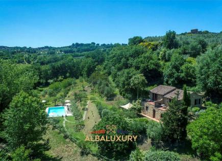 Villa for 2 100 000 euro in Montepulciano, Italy