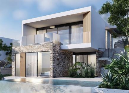 House for 690 000 euro in Paphos, Cyprus