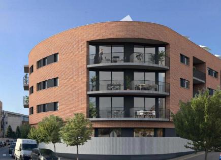 Flat for 278 000 euro in Mataró, Spain