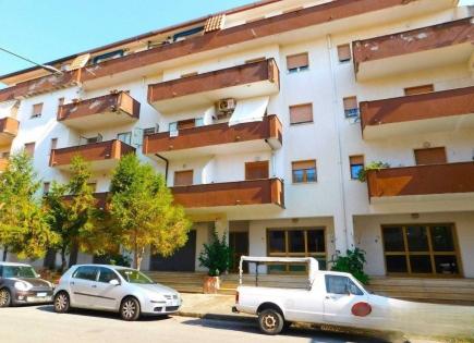 Piso para 77 000 euro en Scalea, Italia