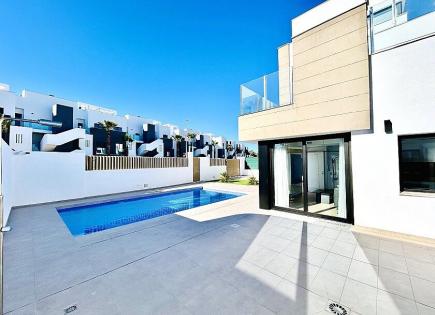 Villa for 580 000 euro in Guardamar del Segura, Spain