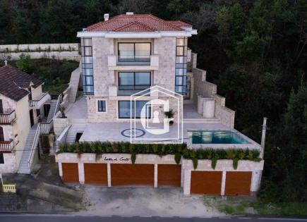 Villa for 3 200 000 euro in Kotor, Montenegro