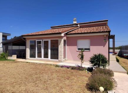 Maison pour 390 000 Euro à Pula, Croatie