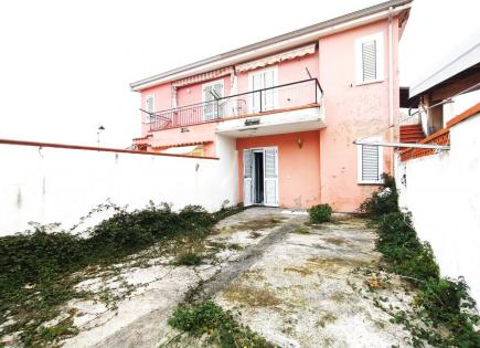 Villa pour 55 000 Euro à Scalea, Italie