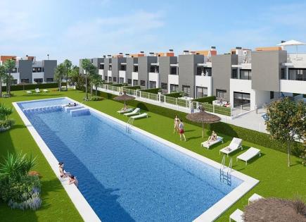 Bungalow for 249 900 euro in Torrevieja, Spain