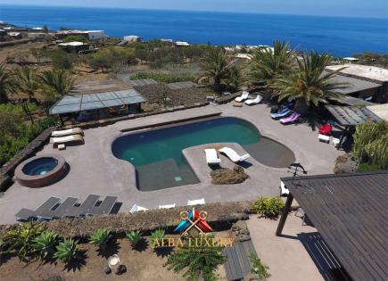 Villa for 7 200 000 euro on Pantelleria, Italy