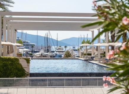 Piso para 2 000 000 euro en Tivat, Montenegro