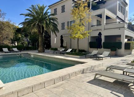 Flat for 760 000 euro in Tivat, Montenegro