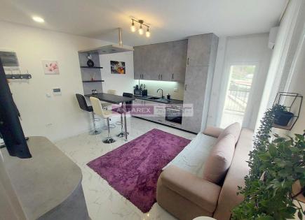 Apartamento para 115 000 euro en Denovici, Montenegro