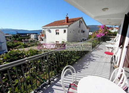 Villa for 650 000 euro in Bijela, Montenegro