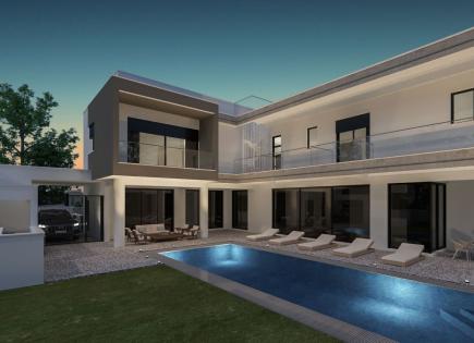 House for 2 650 000 euro in Agios Athanasios, Cyprus