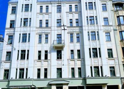 Commercial apartment building for 2 300 000 euro in Riga, Latvia