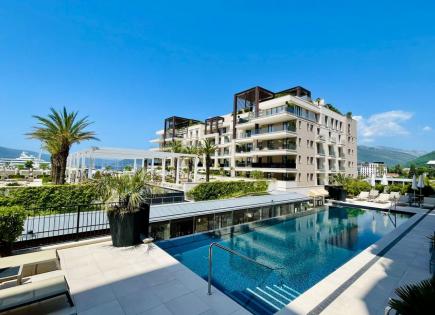 Flat for 5 000 euro per month in Tivat, Montenegro