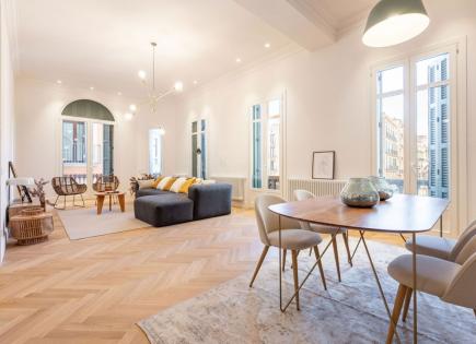 Apartment for 995 000 euro in Barcelona, Spain