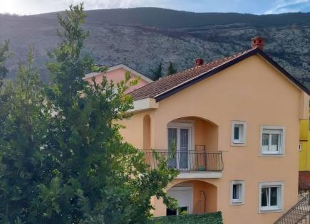 House for 388 500 euro in Herceg-Novi, Montenegro