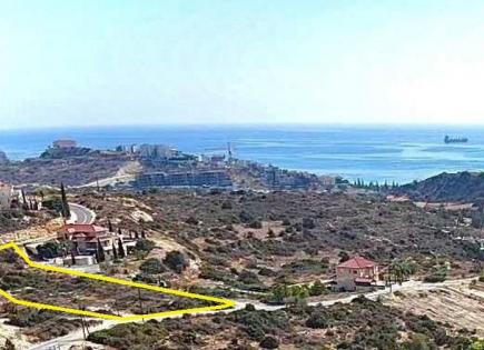 Land for 4 800 000 euro in Agios Tychon, Cyprus