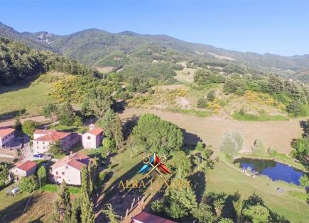 Villa for 3 500 000 euro in Pieve Santo Stefano, Italy