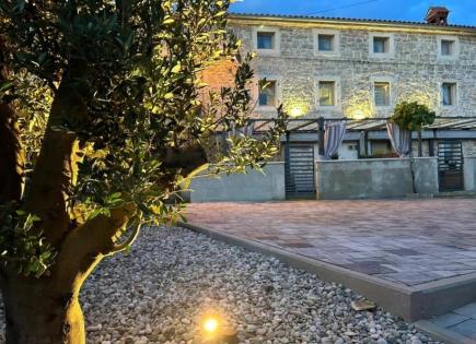 House for 370 000 euro in Porec, Croatia