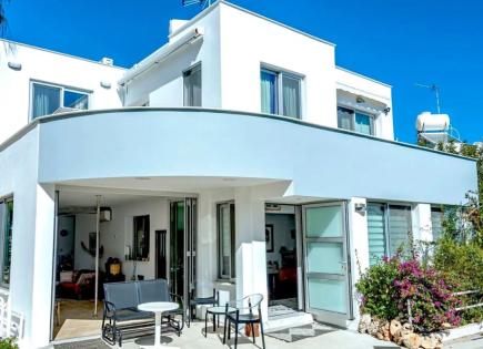 Maison pour 610 000 Euro à Paralimni, Chypre