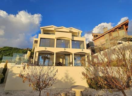 House for 1 600 000 euro in Paphos, Cyprus